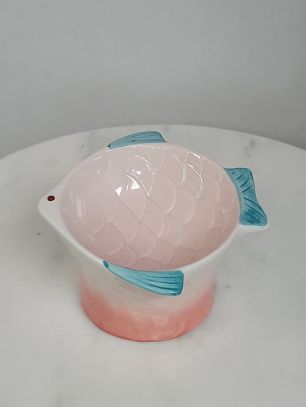 Precious Tails Ceramic Raised Cat Food Bowl Pink Angel Fish with AntiSlip Bottom